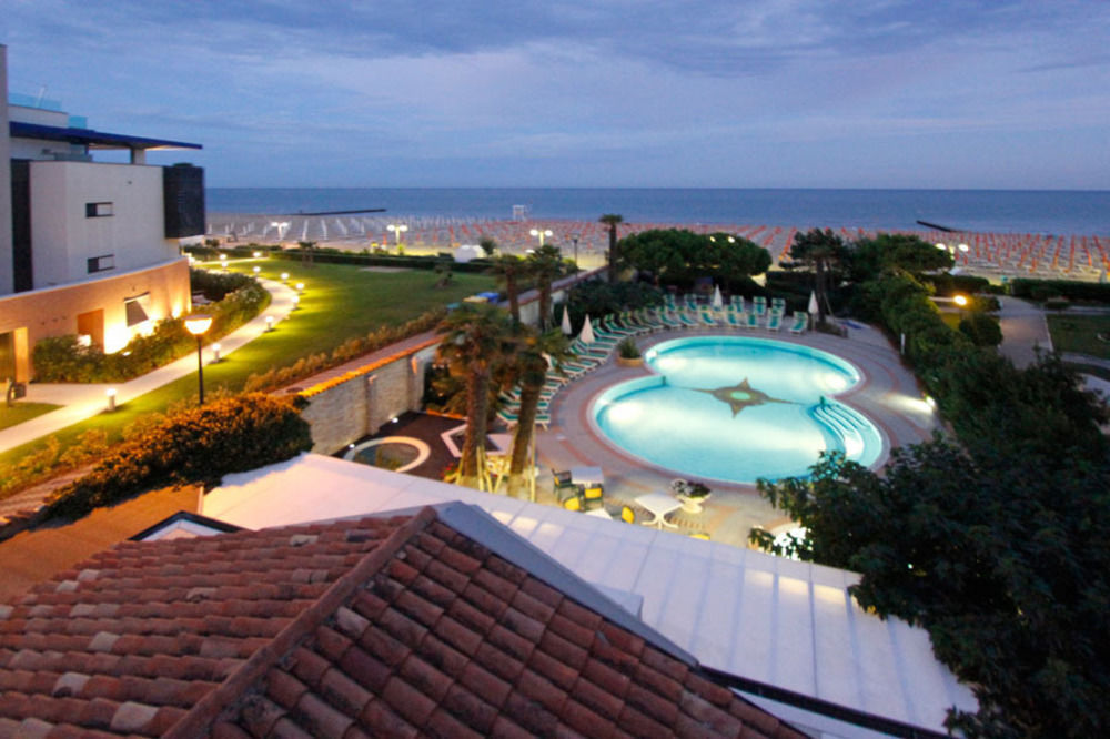 Park Hotel Cellini Lido di Jesolo Dış mekan fotoğraf